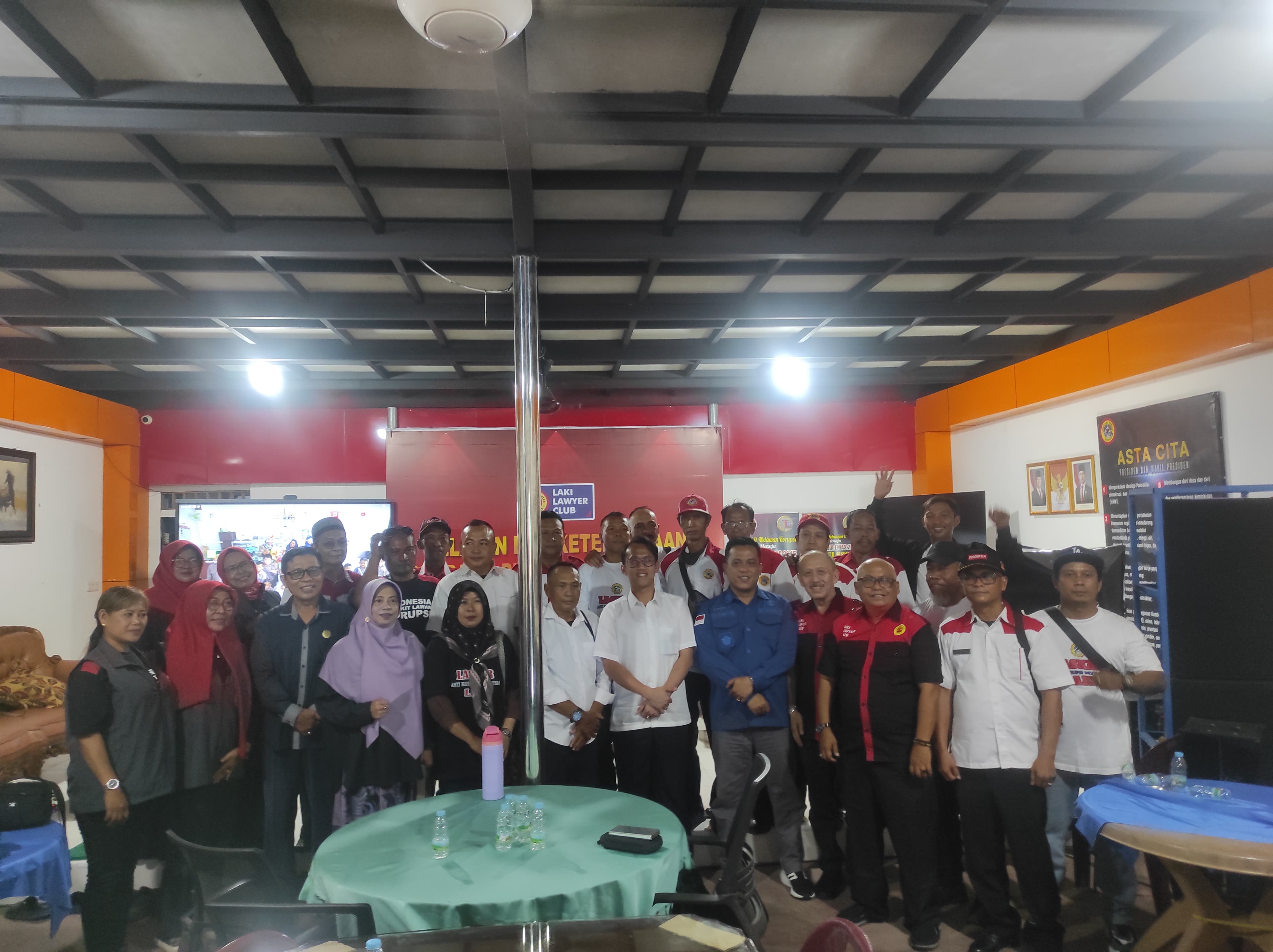 Ketua DPP LAKI BURHANUDIN Menggelar Seminar Hukum Bertema Pelayanan Dan Terbukaan 